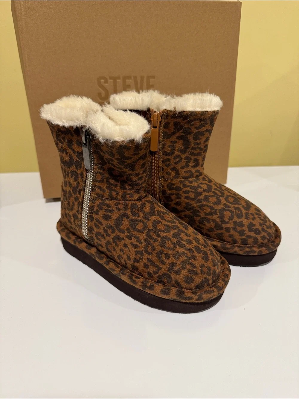 NIB Steve Madden kids leopard boots.